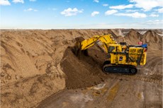 Komatsu and SMS Equipment debut the first PC9000 in Canada
