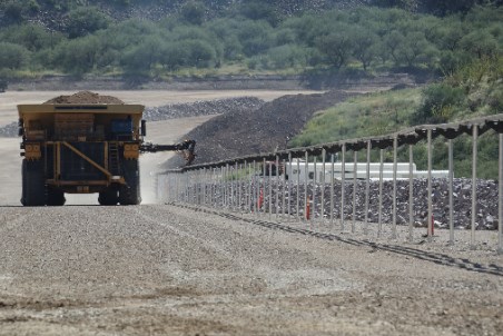 Codelco will test CAT's innovative system for transferring electrical power to moving trucks