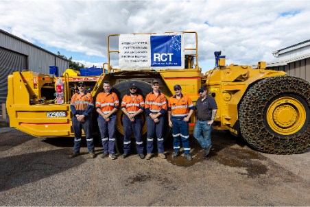 Last CAT R2900G produced fitted with RCT's AutoNav